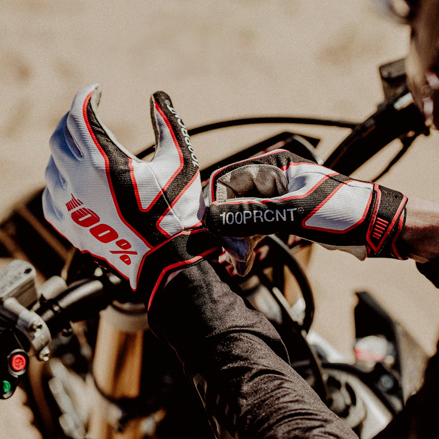 RIDEFIT Gloves White/Red/Black