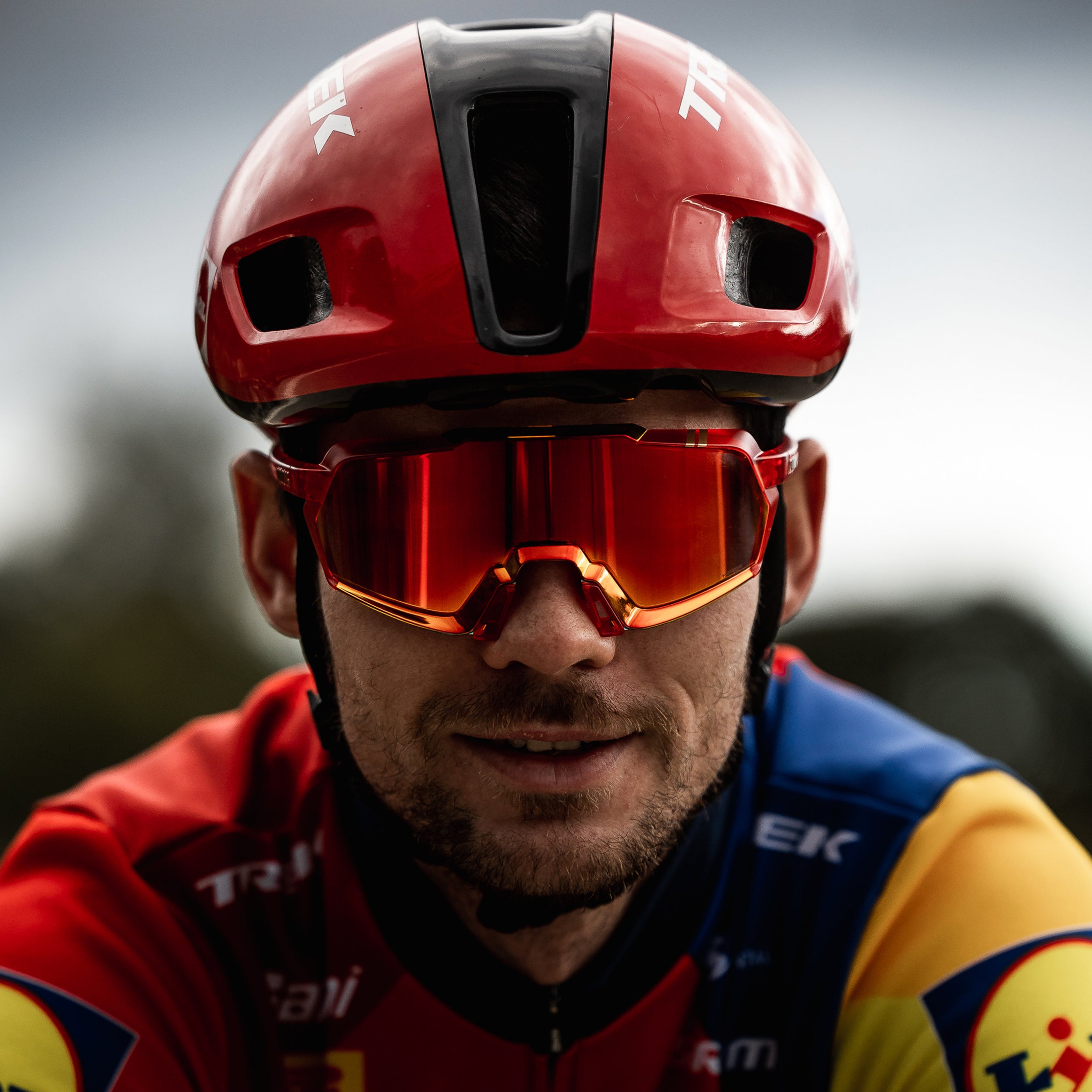 TREK TFR KORBIN Translucent Matte Red HiPER Red Mirror Lens