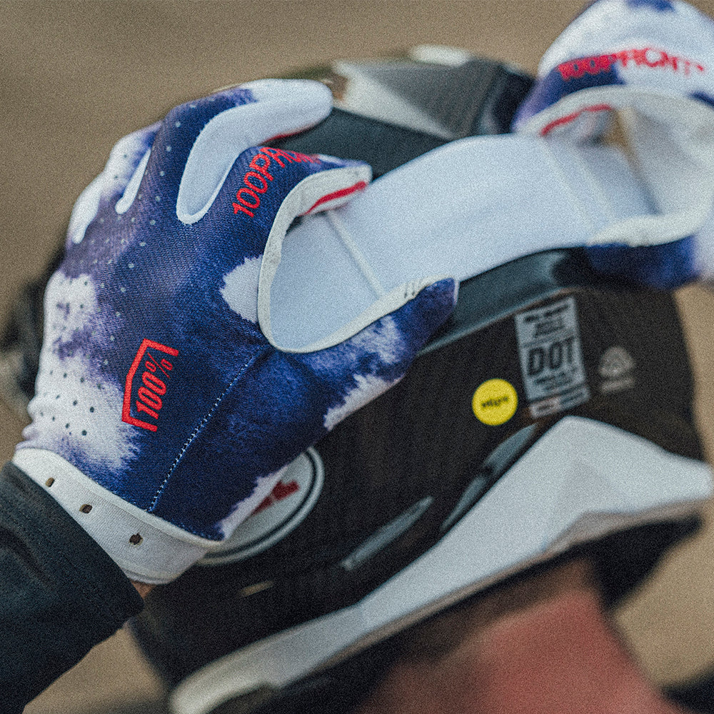 ITRACK Gloves Blue/White - Secondary