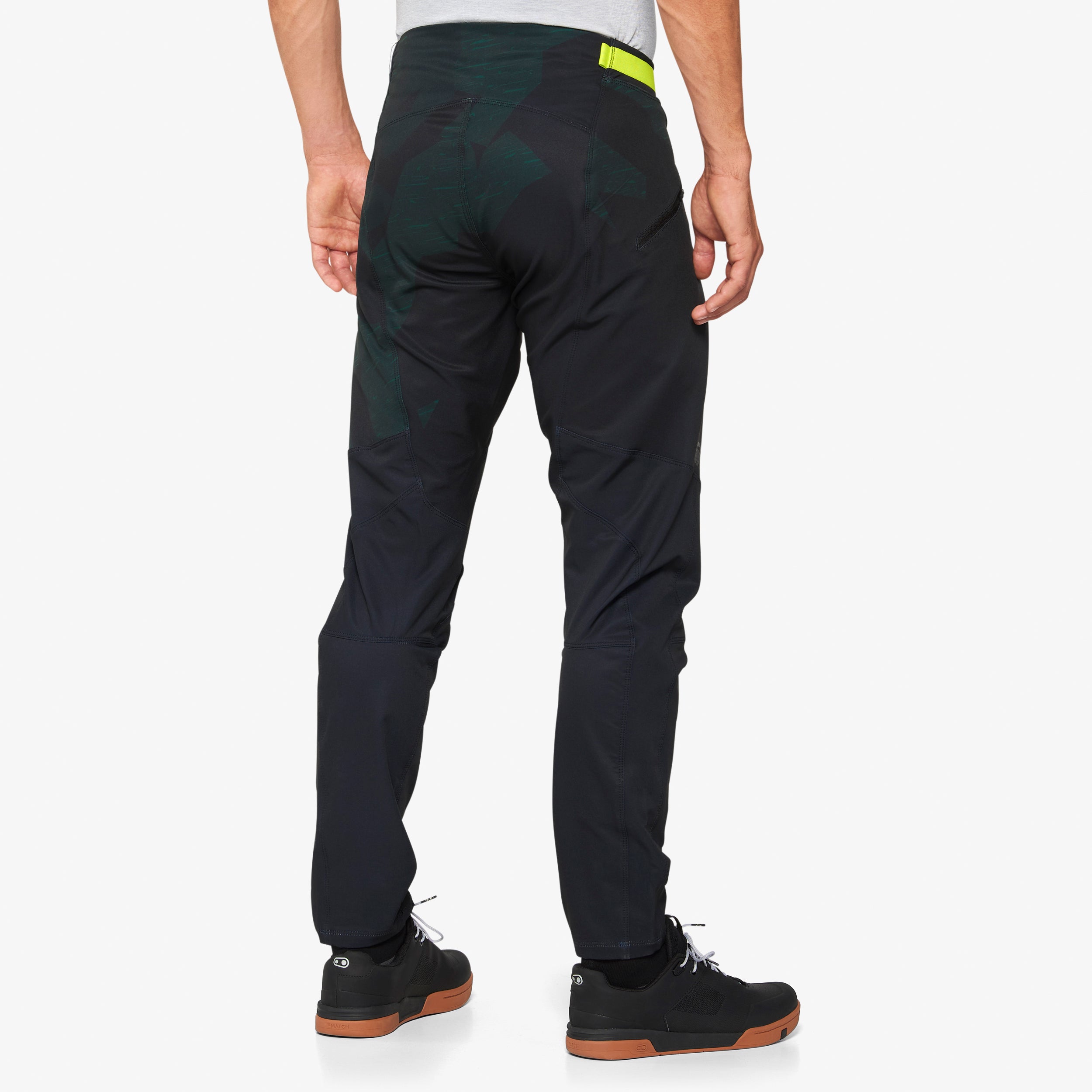 AIRMATIC LE Pants Black Camo - Secondary