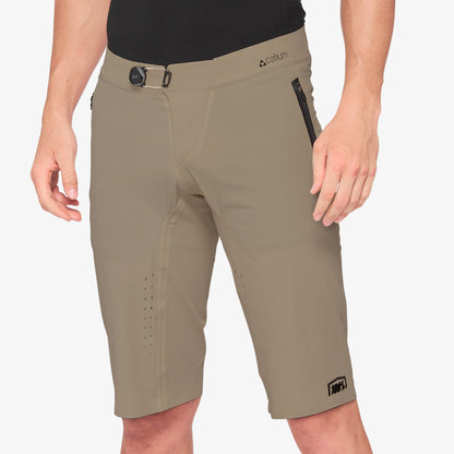 CELIUM Shorts Sand